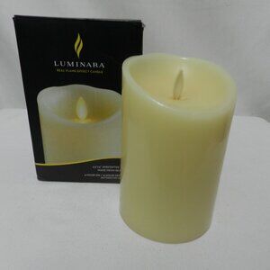 Luminara Flameless Cream Candle w/Moving Wick Timer Vanilla 3.5 X 5” w/ Box